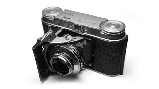 Loading film - Voigtlander vito ii Post War Folding Camera