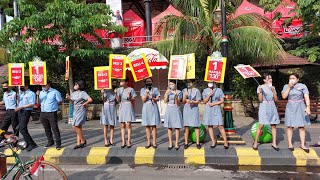 Meriahnya,, fun bike MLC bersama Wali kota madiun. Dorprize juga menikmati nasi pecel.