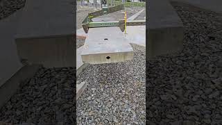 coffin cover lifter - this concrete weighs over 1000lbs! #construction #easy #substation