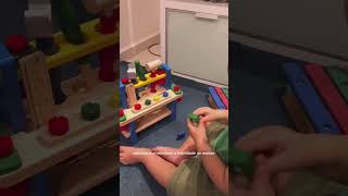 Comprei o Brinquedo Montessori bancada de ferramentas para meu filho | Será que ele gostou?