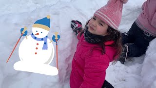 Construimos un castillo de nieve!!❄️☃️