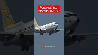 Pesawat terbang Boeing 737-200 Surveillance TNI-AU bersiap mendarat di Lanud Sultan Hasanuddin