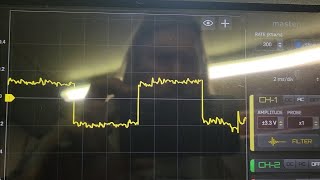 Scoping out an active wheel speed sensor with Hscope. HS512 & Uscope.