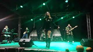 Lidija Bačić Lille LIVE - Kad Zamirisu Jorgovani (Koncert Vukovarski Etno Sajam 2024 - Phone Camera)