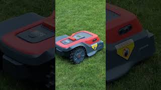 New RoboUP T1000 no boundary wire robotic mower, automatic mapping with centimeter level precizion.