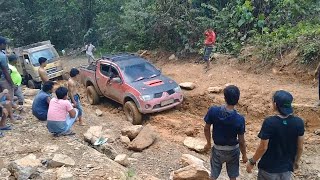 Mitsubishi Triton and Mitsubishi Canter On Climb Rock Route - 4x4 Extreme Rock Climbing Routes