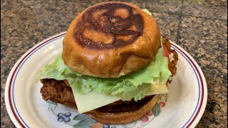 Easy crispy juicy chicken sandwich recipe step by step inspired by Chick-fil-A!