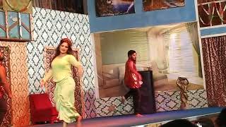 wajiha Ali Kari Kari Sha Dari akh to lokava me...mujra...FAISALABAD..