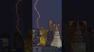 Our one in a million #bangkok shot📸 #thailand #photography #storm #epic #buddha #temple #cool