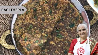 Healthy Ragi Thepla recipe with Green Methi by Gujju Ben I रागी का स्वादिष्ट थेपला I રાગી ના થેપલા