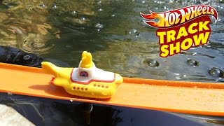 Hot Wheels Track Show 4. The Beatles Yellow Submarine.