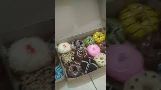 DONUT HOMEMADE DENGAN COKLAT YG MELIMPAH DI JAMIN BIKIN KETAGIHAN