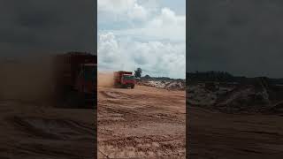 supir dumptruck fuso kenyang makan debu#juankztech #channel #truck