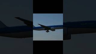 KLM 777-200 Landing CYUL #planespotting #aviation #airport #aviationlovers #airplanes