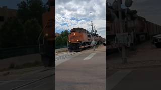 BNSF SD70ACE with a K5LLA sounding through Fort Collins