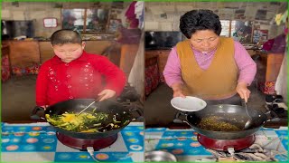 Rural life Little boy Cook food 조리 クック for grandparent & learn how to cook with his mom