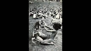 Some iconic images from Woodstock Festival '69 ~ 15th-18th August 1969.3 Days of Peace & Music