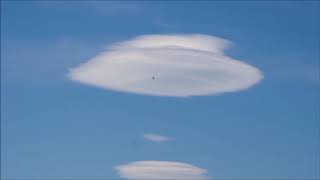 La météo Time Lapse Vidéo accélérée nuage lenticulaire en soucoupe volante