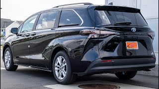 The 2023 Toyota Sienna full walk-around