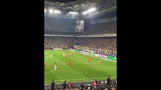 Miha Zacj'ın Galatasaray'a attığı gol { tribün çekim }