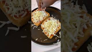 MINI  BREAD PIZZA 🍕