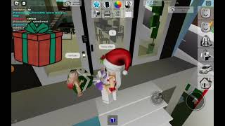 feliz navidad y año nuevo les desea @vannyroblox5139