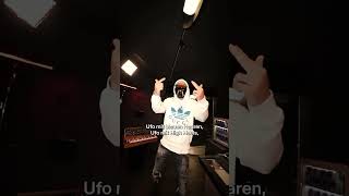 Capital Bra weist auf "Satanszeichen" bei Ufo361-Show hin! #shorts #news #deutschrap