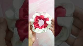 Beautiful Scrunchie for Christmas #christmasgifts #christmashairbow #sewingtutorial #merrychristmas