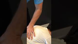 How relaxing is this short to watch?  #chiropractor #mobility #ASMRshorts