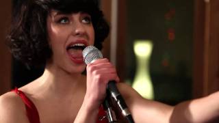 Kimbra - "Cameo Lover" (Live at Sing Sing Studios)