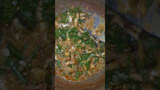 রান্না করছি ছোট চাপিলা মাছের চর্চরি 😋#shorts #cooking #lunch #fishcurry #food