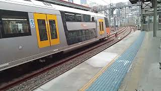 New A32 Sydney train departing from Central station 🚉 on a city circle service