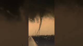 30 seconds of mesmerizing tornadoes - Natural Disaster🌪️🌪️