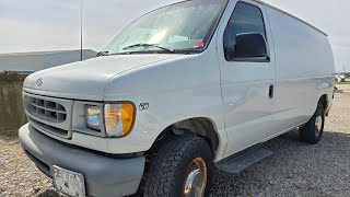 2002 Ford Van, WHITE