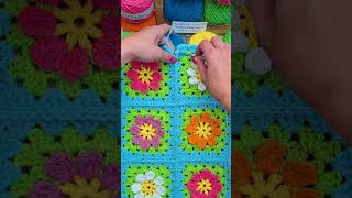 Crochet Daisy Granny Square #shorts