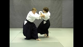 Morote dori shihonage (ura) | Справочник техник айкидо | Aikido techniques reference