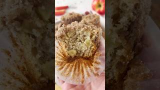 Easy Apple Cinnamon Streusel Muffins