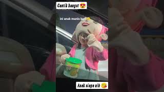 badut ini cantik sekali anak siapa ya kasih tau dong