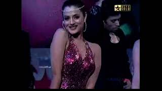 Amisha Patel in show "Chandni Chowk to Bollywood"./ Амиша на сцене " Из Чандни Чоук в Болливуд".