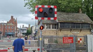 Lincoln High Street Level Crossing - Lincolnshire