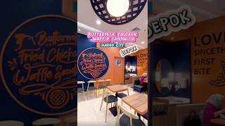 Resto Buttermilk Chicken Waffle Sandwich | FLIP'NFRY | Margo City | Margonda Depok