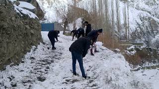 Youth Volunteers Clearing Roads for Public