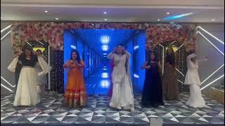 Dance Performance by Bride's Friends | Kaho Na Pyaar hai | Prerna Kumari | #dancevideo #bridetobe