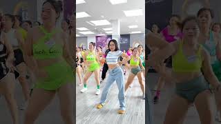 Cut đoạn bài tập thể dục Aerobic