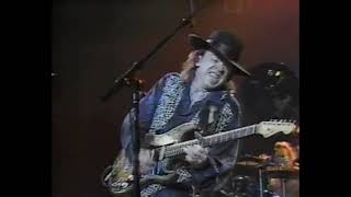 Stevie Ray Vaughan - Live At UIC Pavilion, Chicago (Rare Footage)