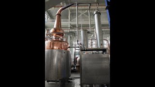 1000L stainless steel vodka still with reflux column, SS still for making gin vodka whisky brandy