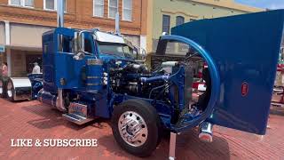 Beautiful Peterbilt 389 Working Show Truck Owned By "MKC Hauling"