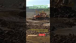 di kerahkan 12 unit excavator PC 200 di pos pencucian batu slof