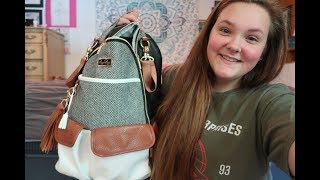 What's In My Diaper Bag | Itzy Ritzy | Laura Janette