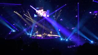 Muse - Plug in Baby (Live @ Bercy, Paris - 04 mars 2016)